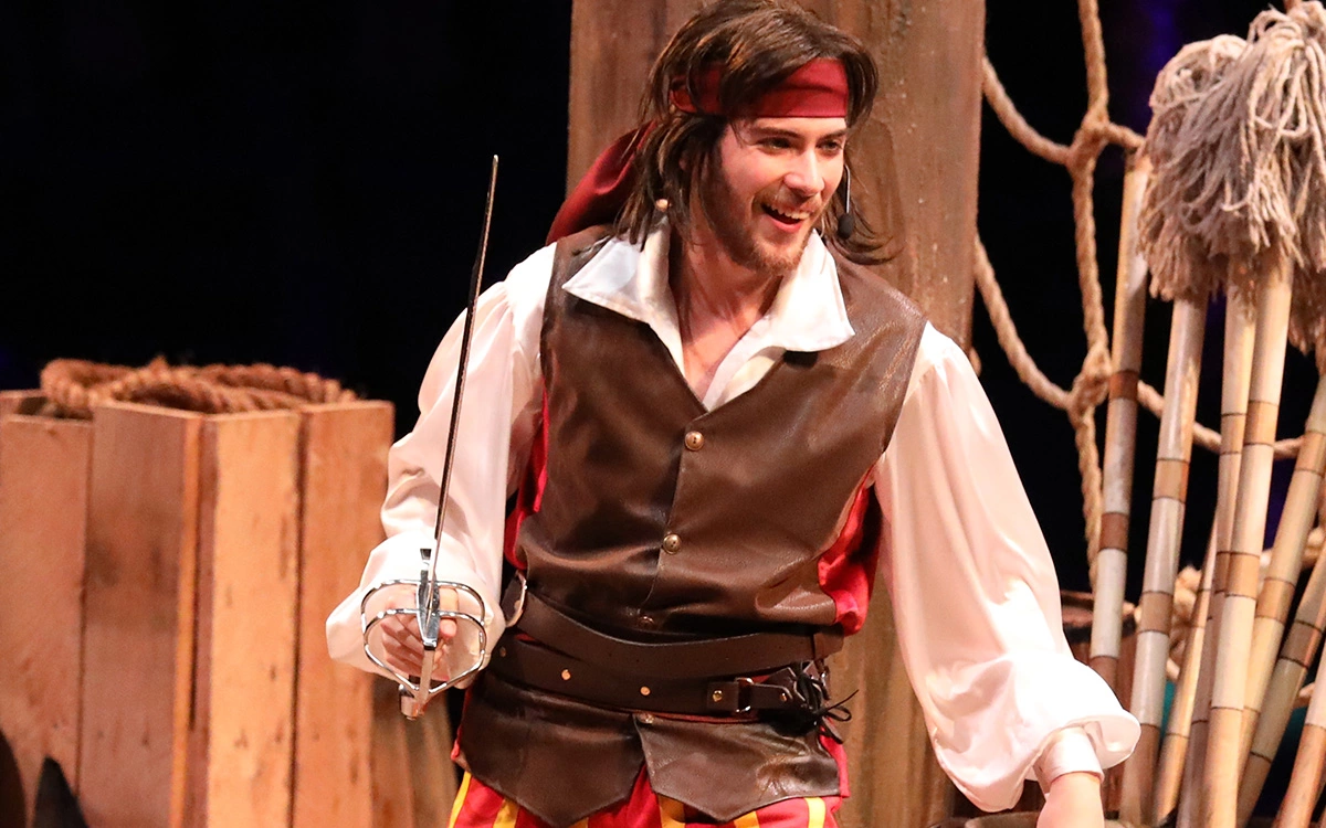 Pirates Voyage Opens in Pigeon Forge, TN - Amazing Performances