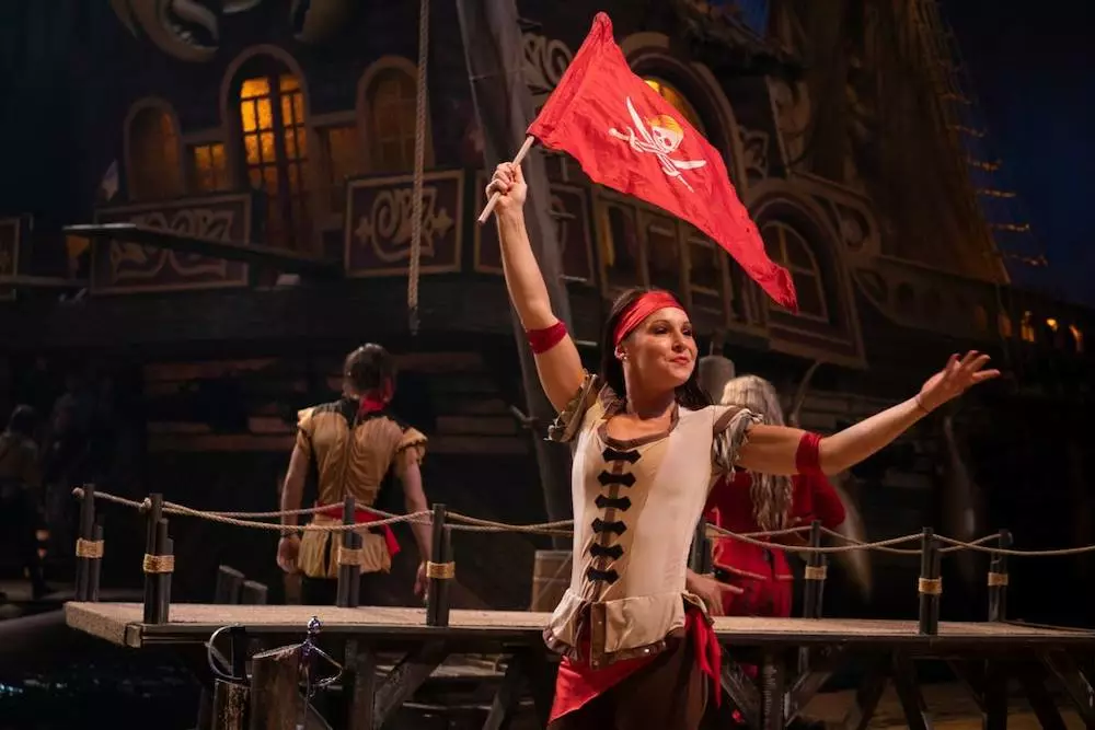 Pirates Voyage Dinner & Show features costuming