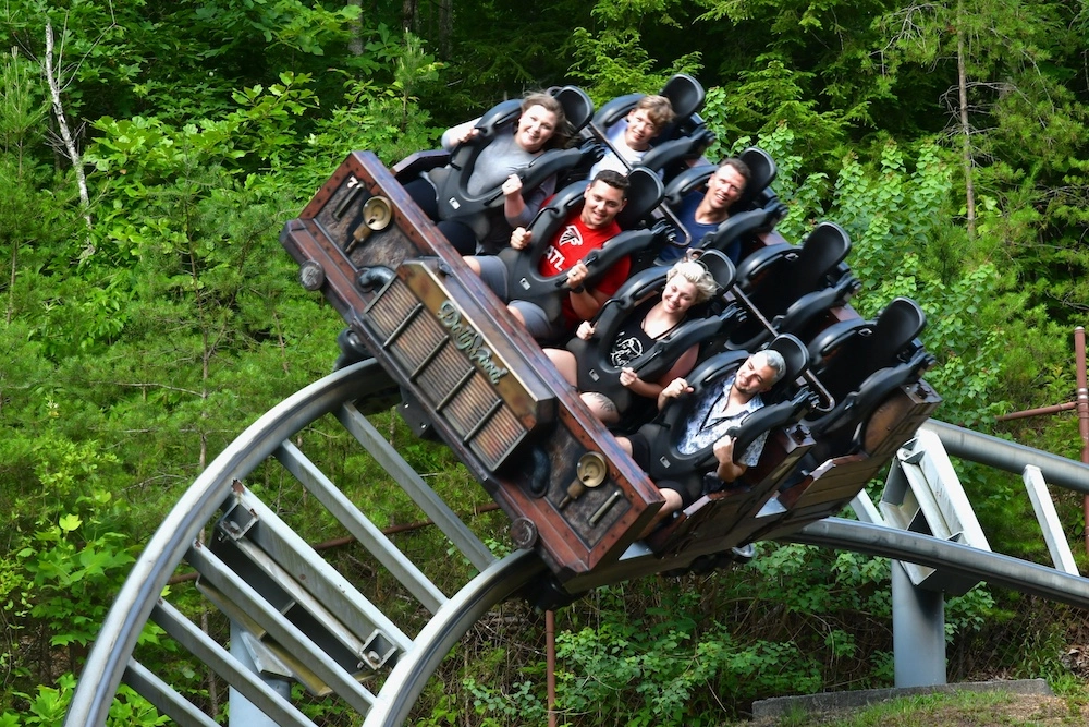 The Ultimate Guide to Visiting Dollywood in Pigeon Forge